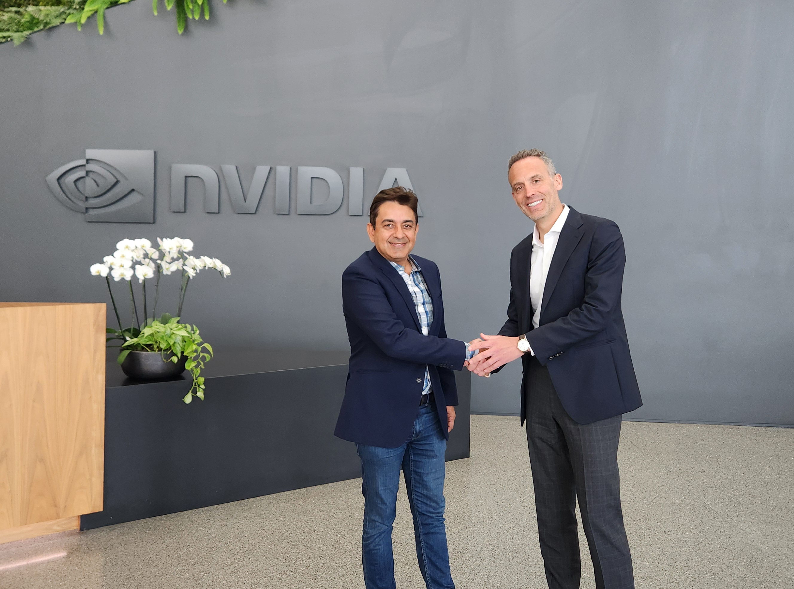 Rishi Dhall (left), NVIDIA vice president of automotive and Mathieu Devillard, Astemo executive vice president and Electrification Business Division head, announced plans for Astemo Americas to join the NVIDIA DRIVE Hyperion Ecosystem as a tier-one partner.